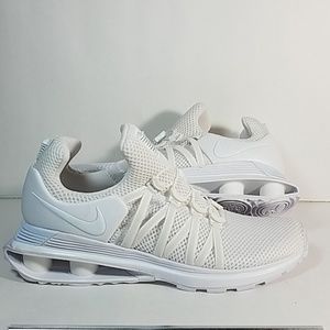 NWT Wmns Nike Shox Gravity